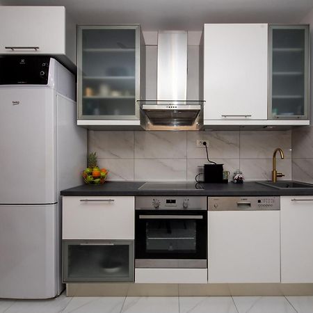 Royal Elegance Apartman สปลิท ภายนอก รูปภาพ